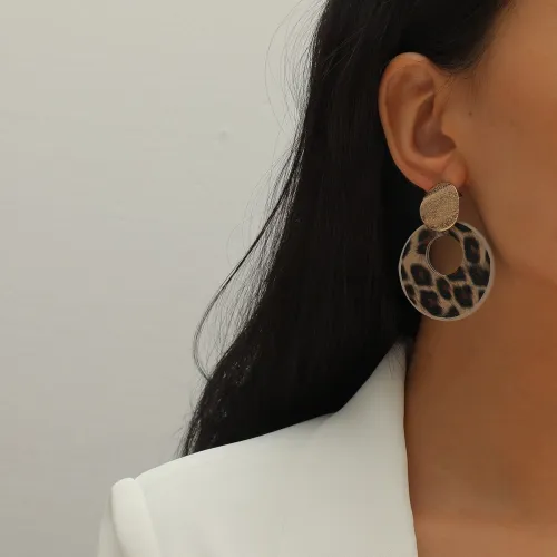 Women Fashion Leopard Big Round Acrylic Pendant Earrings kh-640819