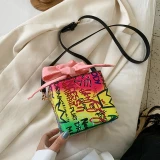 2021 Sweet Girls Fashion Graffiti Crossbody Bags for Women 906-6119210