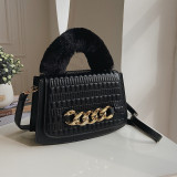 Fashionable women's handbag 654051