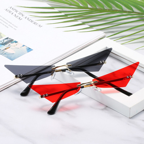 Trendy sunglasses Trendy street style sunglasses 995061