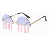 Trendy sunglasses Trendy street style sunglasses