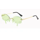 Trendy sunglasses Trendy street style sunglasses