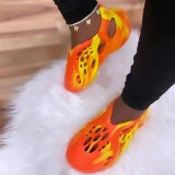 soft bottom colorful hole shoes large size couples the same style tie-dye coconut shoes beach sandals