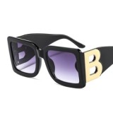 Ins Style Newest Fashionable Metal Sun glasses Luxury Brand Pearl Oversized Women Sunglasses