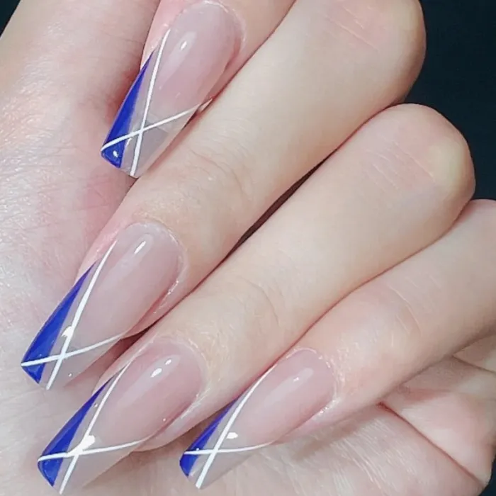 24PCS Blue Border False Nail Patch French Style Design Removable Coffin Ballerin Women Lady FalseNail Patch Artificial Nails
