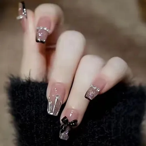 24PCS Shiny diamond Design Fake Nails Glitter Press on Nails Black Bow Design Fake Nail Full Cover False Artificial Nails Tips