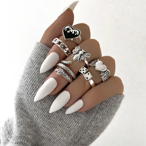 Punk Gothic Black Heart Ring Set For Women Dice Vintage Silver Plated Retro Bee Snake Wing Charm Female Finger Jewelry