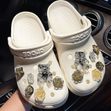 Bundle Golden Chain Croc Charms Designer DIY Trend Rhinestone Bear Shoe Charms Jibb for Croc Clogs Buckle Kids Women Girls Gifts