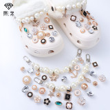 Luxury Rhinestone Croc Charms Designer Pearl Chains Shoes Decaration Accessories Badg Jibb for Croc Clogs Kids Girls Women Gifts
