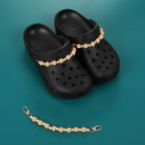 1pcs New Designer Chain CROC Charms Pearl Shoes Decaration Accessories Jibb for Croc Clogs Pendant Buckle Kids Girls Women Gifts