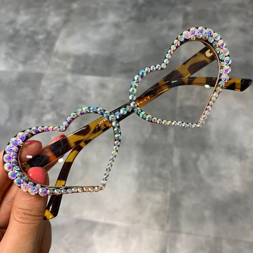 Fashion Heart shape Women Luxury Rhinestone Decoration Cat Eye Clear Sunglasses