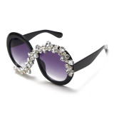 2022 High quality handmade rhinestone women retro oversized sunglasses new trendy vintage round sunglasses with diamonds