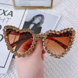 2023 Luxury Designer Branded Heart Diamond Eyeglasses Oversized Bling Sun Shades Womens Rhinestone Sunglasses