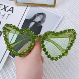 2023 Luxury Designer Branded Heart Diamond Eyeglasses Oversized Bling Sun Shades Womens Rhinestone Sunglasses