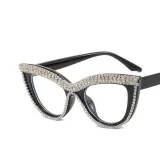 2023 New Fashion Vintage Cat Eye Diamond Sunglasses Hot selling rhinestone sunglasses for women UV protection eyewear