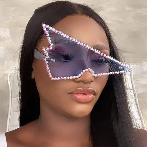 New Fashion Unique Oversized Rimless Rhinestones Triangle Sun Glasses