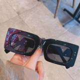 2022 New Wholesale Retro Rectangle Glasses High Quality Plastic  Frames Sun Glasses Custom Logo Square Shades Sunglasses Women