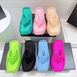 2023 slippers Latest Design thick platform casual flip flops sandals for women  Shoe Beach slides