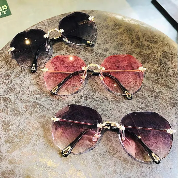 Latest Design UV400 Frameless Sunglasses Polygon Personality Woman Sunglasses Oversized