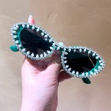 LBAshades A5405  Fashion cat eye pearl diamond sunglasses female  trend retro vintage sun glass women