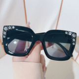 LBAshades  2023 498 New square sunglasses diamond glasses fashion green diamond sunglasses vintage female sun glasses wholesale