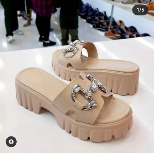 2023 platform sandals slippers for women flat outdoor slides round toe Metal chain casual women sandals