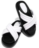 Square Toe Women Diamond Flat Sandals Ladies Thick Platform Slippers Girl Summer Fashion Trend Rhinestone Flip Flop Slippers