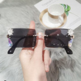 Ladies Fashion Vintage 2022 New Female Sunglasses Rimless Square Shades Gradient UV400 Summer Traveling Sun Glasses for Women