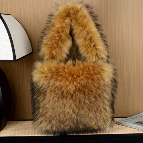 New Design Women Winter Luxury Faux Fur Handbag Fluffy Fake Raccoon Fur Small Bag