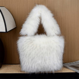 New Design Women Winter Luxury Faux Fur Handbag Fluffy Fake Raccoon Fur Small Bag
