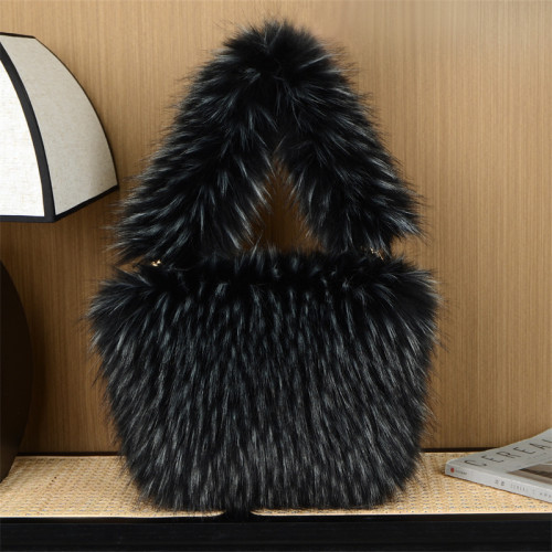 New Design Women Winter Luxury Faux Fur Handbag Fluffy Fake Raccoon Fur Small Bag