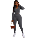 Wholesale casual jogger outfits 2022 fall long sleeve zipper crop top skinny two piece legging pants set tracksuits women