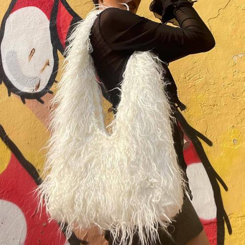 Hobo Long Plush Tote Bag Faux Fur Handbags For Ladies Women's Candy Color Furry Bag