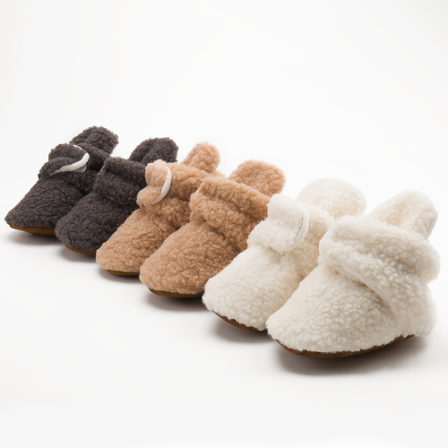 Wholesale Newborn Cribs Socks Warm Fleece Winter Indoor First Walkers Breathable Soft Sole Girls Boys  Baby Booties