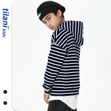 Wholesale of children's clothing, European and American trendy brands, high street basic black and white stripes, medium and large boys and girls' hooded sweaters factory