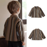 Boys' contrasting striped lapel shirt, brushed and comfortable 2023 Korean autumn new button up shirt for small and medium-sized children