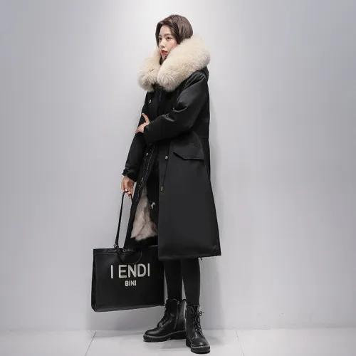Haining Pai Overcomes Women's New Popular Winter Mid length Detachable Tank Fox Fur Grass Coat