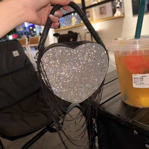 Wholesale Custom New Heart Shape Ladies  Rhinestone Tassel Handbag  Luxury Sparkling Diamond Party Evening Bag For Women
