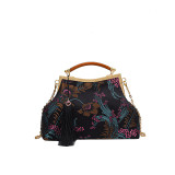 New Chinese style embroidered thread texture, fashionable tassels, personalized hand-held single shoulder women's crossbody dinner bag