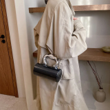 Trendy Ladies Round PVC Pouch Bag Chain Shoulder Lady Silver Mylar Bags Crossbody Mini Women PVC Bag Waterproof