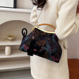 New Chinese style embroidered thread texture, fashionable tassels, personalized hand-held single shoulder women's crossbody dinner bag