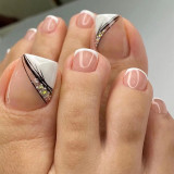 Wearing nail patches for Valentine's Day manicures, French pink edged small heart nail patches, detachable nails for wearing nails