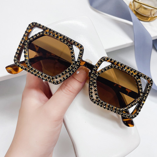 Unique Diamond Fashion Sunglasses Women Luxury Rhinestone Cat Eye Eyewear Female Trend Small Frame Ladies Sun Glasses UV400