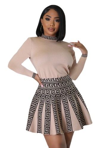 AJ4406 European and American Fashion Round Neck Long Sleeve Pleated Dress Women's Knitted Fabric Style Amazon New