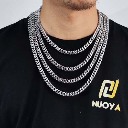 Wholesale of European and American hip-hop stainless steel round ground encrypted Cuban necklaces, zircon double-sided diamond buckle, titanium steel men's necklaces