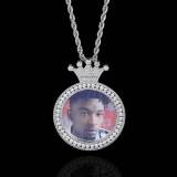 Cross border photo memory from Europe and America, square framed crown medal, solid pendant, hip-hop trendsetter necklace accessory