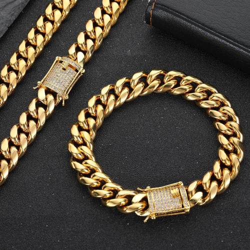 Wholesale of European and American trendy stainless steel Cuban chain hip-hop bracelets with double-sided diamond buckle, round grinding, encrypted titanium steel men's bracelets