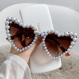 Luxury Fine Shimmering Love Pearl Sun Glasses Women Heart Glasses Casual Bling Sunglasses Bechelorette Party Supplies KD612