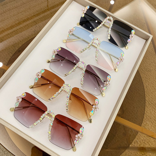 New Luxury Diamond Glasses Fashion Metal Rimless shades Rhinestone Sunglasses Women