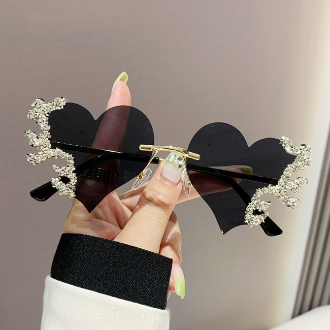 Rimless Heart Water Drop Fire Rhinestone 2023 Latest Fashion Diamond Wholesale Shades Designer Sunglasses